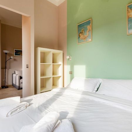 Garibaldi District Cosy Studio Apartment Милано Екстериор снимка