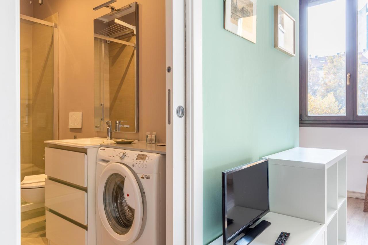 Garibaldi District Cosy Studio Apartment Милано Екстериор снимка